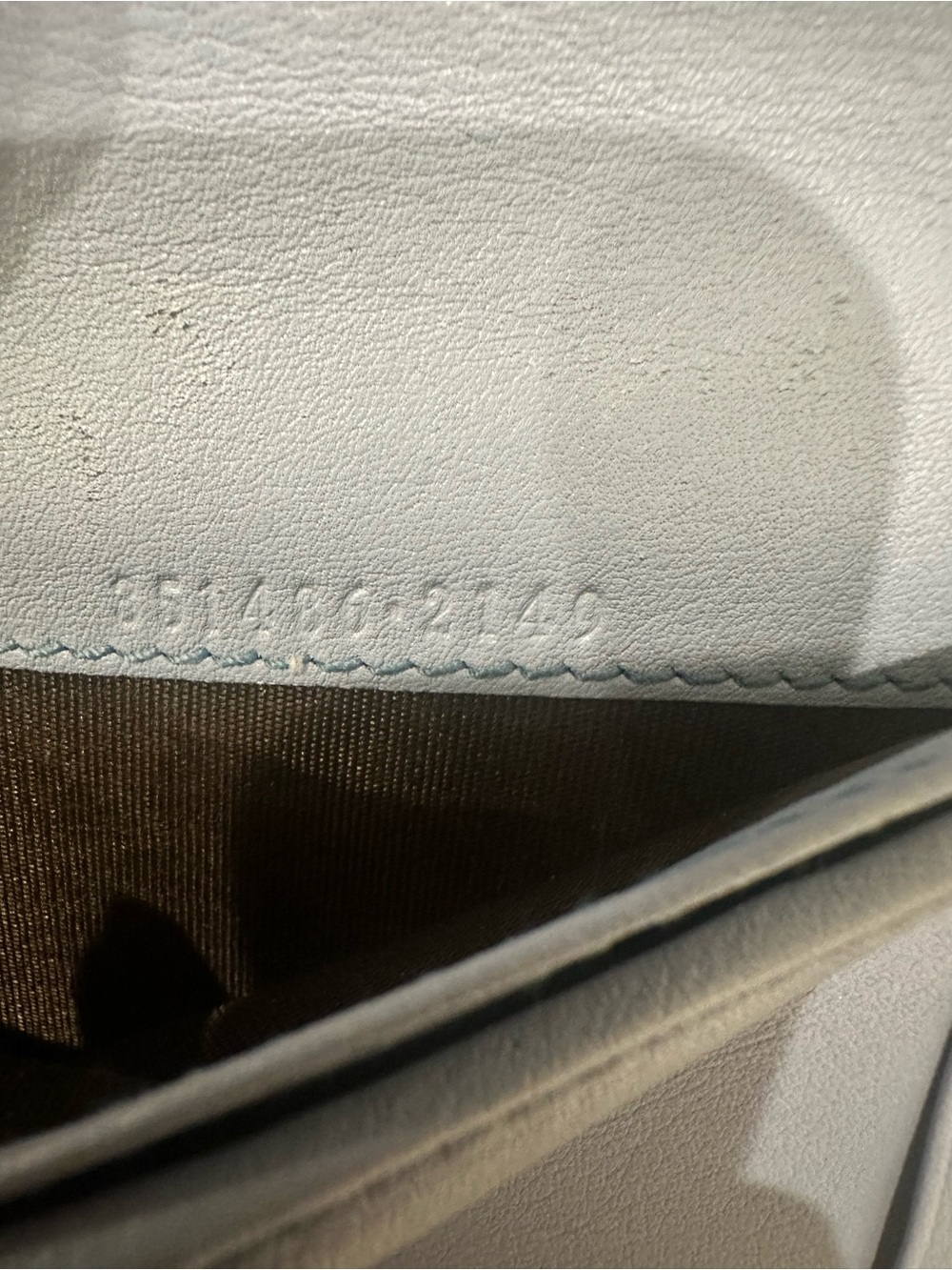 Gucci Baby Blue Sueded Medium Soho Zippy - Picture 8 of 10